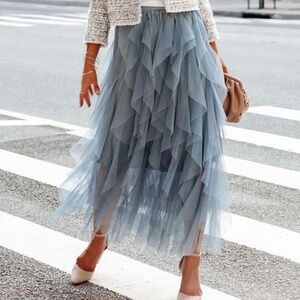 Vici midi tulle skirt